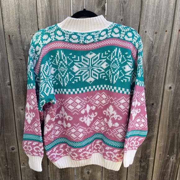 Vintage Fair Isle Snowflake Sweater - Picture 4 of 4